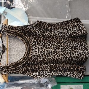 Thalia leopard fit and flare top XL
